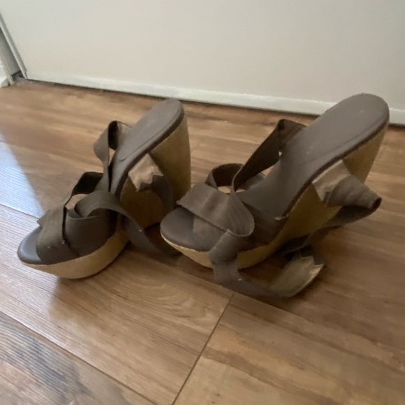 BCBG Platform Sandal Heels - Picture 6 of 7